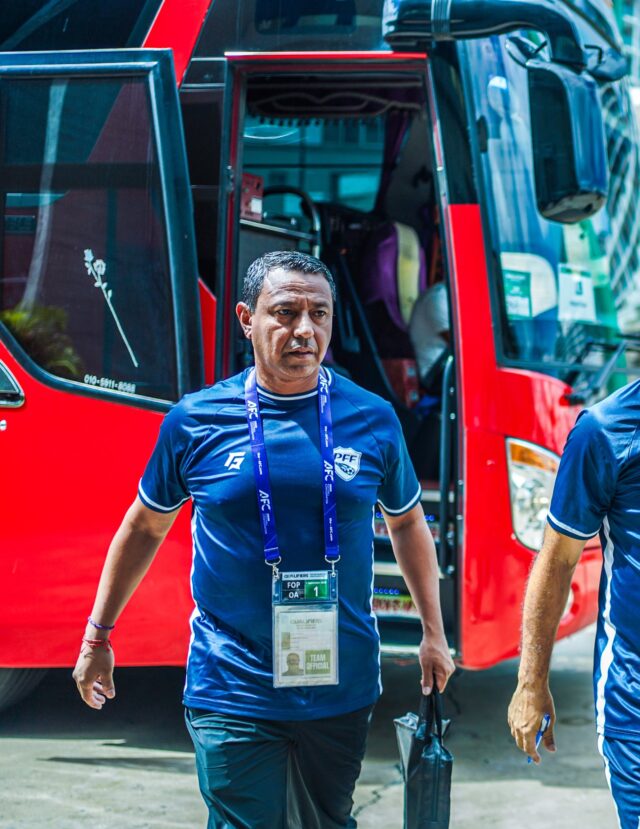 Pakistán que dirige Nolberto Solano cayó ante Omán 1-0 y quedó eliminado de la Copa Asia Sub 23