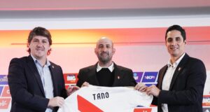 Argentino Antonio Spinelli fue presentado como nuevo entrenador de la Selección Femenina de Fútbol