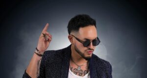 Coti Loyola celebra su segundo aniversario como solista con una noche de salsa inolvidable