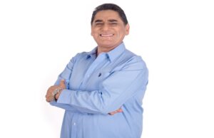 «Ni de izquierda, ni derecha, ni de centro, esas son etiquetas»