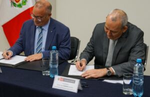 Firma de convenio Offset en favor de la Marina