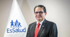 Presidente EsSalud: “No existen cuotas políticas y los contratos son auditados”