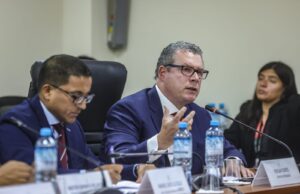 Más de S/49 000 millones paramejoras salariales en Educación