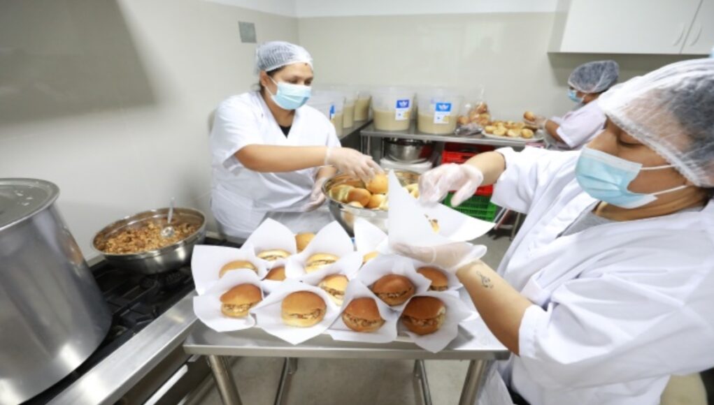 Foncodes fortalece la atención alimentaria de escolares de instituciones educativas de Lima y Callao con modernas cocinas y almacenes