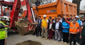 Después de más de 100 años de espera inician remodelación de la plaza central en Ancón a orillas del mar