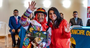 Pensión 65: 18 adultos mayores inician programa de alfabetización digital en Huánuco y Junín