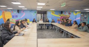 Pronabec, Juntos y PAIS se reúnen con representantes de 63 comunidades originarias de Loreto para promover Beca 18-2026