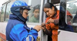 Sunedu capacita a choferes y cobradores para garantizar uso correcto del carné universitario