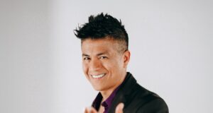 Américo regresa a Lima para inauguración de La Catedral de la Cumbia