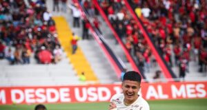 Unversitario alcanzó triunfo valioso en Arequipa ante Melgar 2-1 y mantiene la punta del Clausura