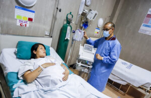 EsSalud inicia el cierre de la brecha de personal asistencial para mejorar la atención a asegurados