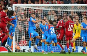 Liverpool ganó en los descuentos al Atlético de Madrid 3-2 en estreno de ambos en la Champions