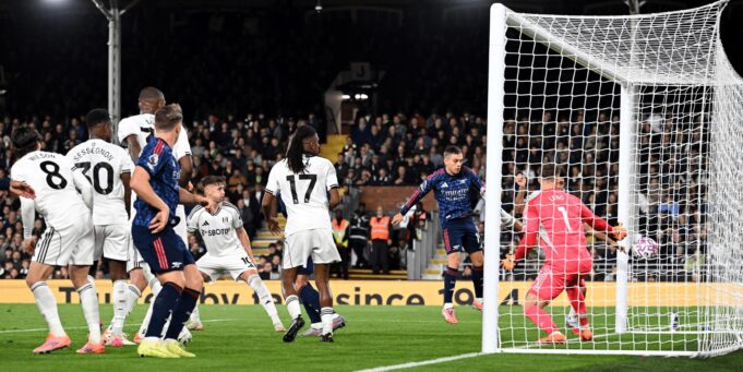 Arsenal firme en la punta de la Premier League tras triunfo sobre Fulham 1-0