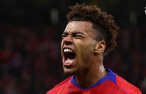 París Saint Germain aplastó al Bayer Leverkusen 7-2 y lidera la Champions League