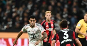 Bayern Múnich goleó al Eintracht Frankfurt 3-0 y sigue liderando la Bundesliga Alemana