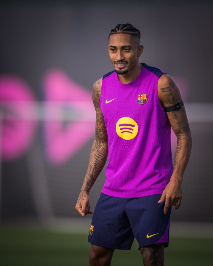 Raphinha será baja en el Barcelona para su partido clásico ante Real Madrid este domingo