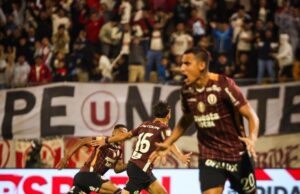 Universitario vencio a Alianza Atlético 2-0 en Trujillo y cada vez más cerca el Clausura y el Tricampeonato