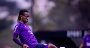 André Carrillo listo para reaparecer en Corinthians tras recuperarse de su lesión de ligamentos