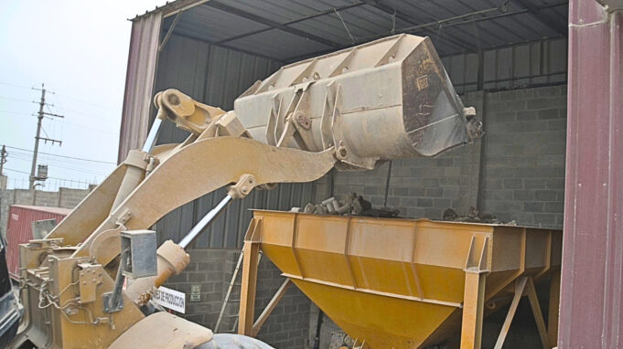 ¿Sabías que los residuos de construcción pueden transformarse en agregados reciclados?