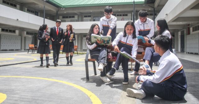 ESCOLARES (12)