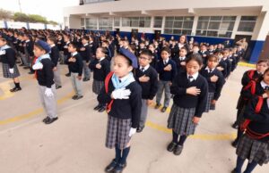 MINJUSDH fortalece conocimientos sobre la Constitución Política y derechos a más de 500 escolares y docentes en Surco