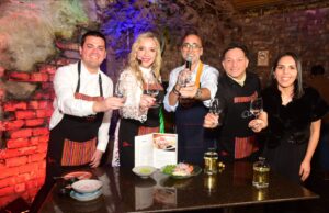 Olenka Brandon presentó libro “Olenka Cooks: The Cuisine of Peru” en emotiva celebración de la gastronomía peruana