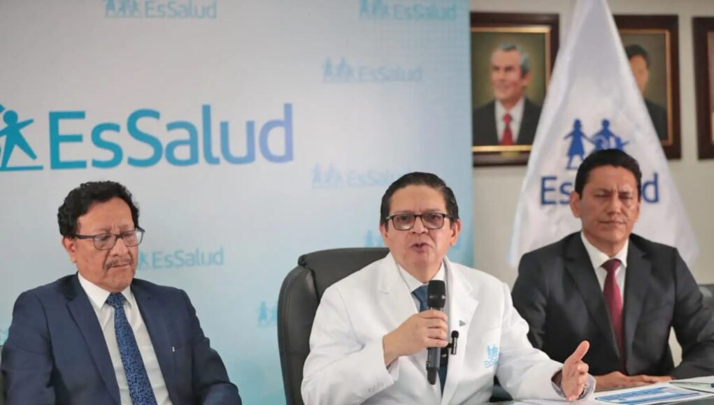 “EsSalud realizó primer implante de corazón artificial y más de 7 mil procedimientos cardiovasculares”