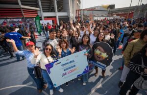 Gobierno anuncia entrega de 38 000 becas para el 2026