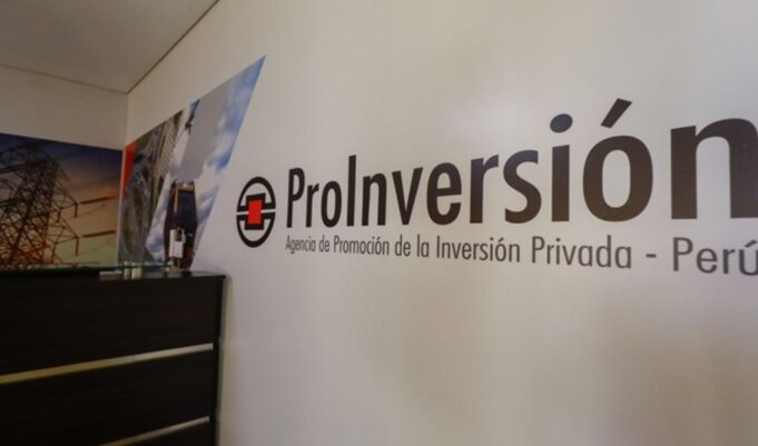 Ponen fin a festín de cargos en comunicación estatal