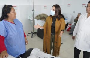 Ministra Lesly Shica verifica instalación de 120 camas en servicio de emergencia de Hospital Edgardo Rebagliati
