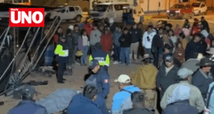 Padre de familia muere aplastado por estructura de sonido en fiesta patronal de Puno