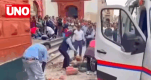 Colapso de cornisa en iglesia de Ayacucho deja varios heridos