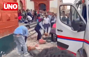 Colapso de cornisa en iglesia de Ayacucho deja varios heridos