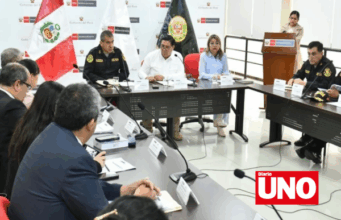 Ministro del Interior promete ser «implacable» contra extorsión al sector transporte