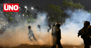 Abren investigación contra policías que dispararon perdigones a manifestantes el 15 de octubre