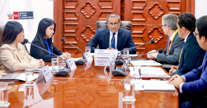 Instalan Grupo de Trabajo para elaborar norma que autorice apoyo económico a deudos y heridos de gravedad en movilizaciones del 15 de octubre