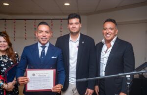 Juan Chipoco recibe doble homenaje: del Congreso Peruano y un reconocimiento legislativo oficial en Nueva York