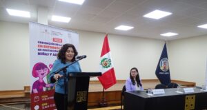 Corte de Justicia de Lima y Ministerio de la Mujer organizan taller sobre riesgos digitales