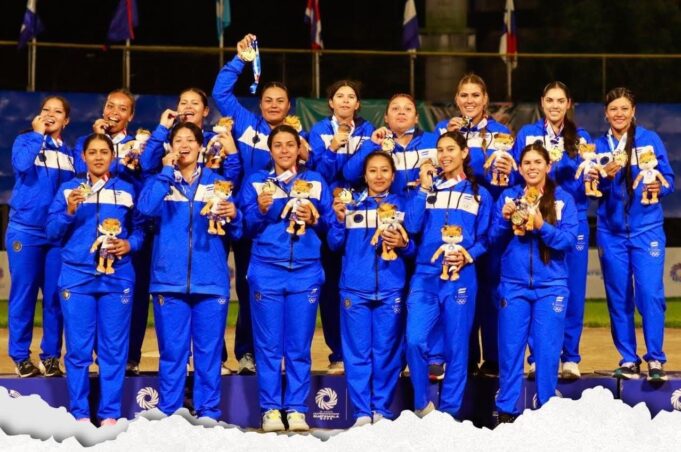 Sóftbol femenino de El Salvador se alza con el oro de los Juegos Centroamericanos Guatemala 2025