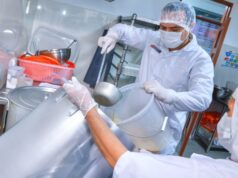 Ministra Lesly Shica y presidente José Jerí supervisan preparación de desayunos escolares en Puente Piedra