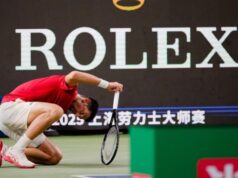 Novak Djokovic superó sus dolencias para dejar seguir avanzando en Shanghái