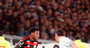 Flamengo jugará en Lima la final de la Copa Libertadores eliminando a Racing Club al empatar 0-0