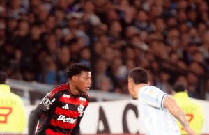 Flamengo jugará en Lima la final de la Copa Libertadores eliminando a Racing Club al empatar 0-0