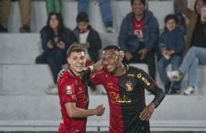 Melgar derrotó a Cienciano 2-0 en el Clásico del Sur y pelea llegar a los playoffs