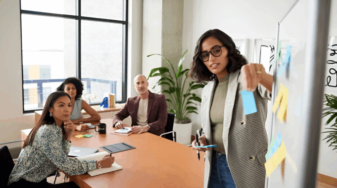 El 83 % de los peruanos ve la inteligencia artificial como una aliada del talento humano