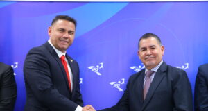 Ministro Jorge Figueroa presentó a nuevo presidente del IPD