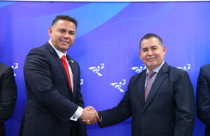 Ministro Jorge Figueroa presentó a nuevo presidente del IPD