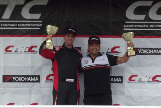 Este sábado Roger Velásquez va por el triunfo en “Las 6 Horas Peruanas”