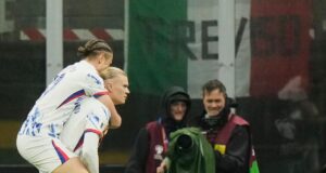 Noruega se clasificó al Mundial 2026 al golear a Italia 4-1 en Milán. Ganó sus 8 partidos