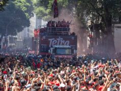Multitudinaria bienvenida tuvo Flamengo en su llegada a Río de Janeiro tras lograr la Copa Libertadores en Lima